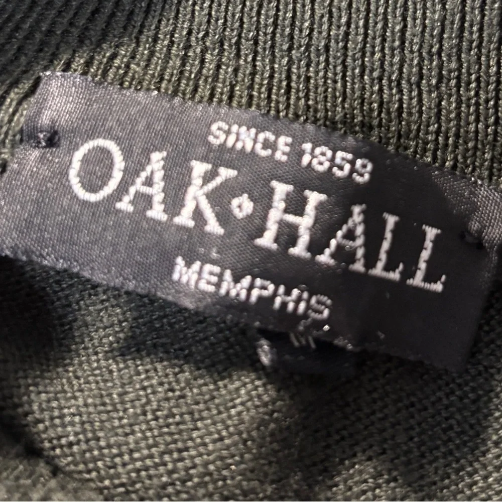 Oak Hall Men's pullover mock neck dressy sweater. Size Medium. Green. SKU 12